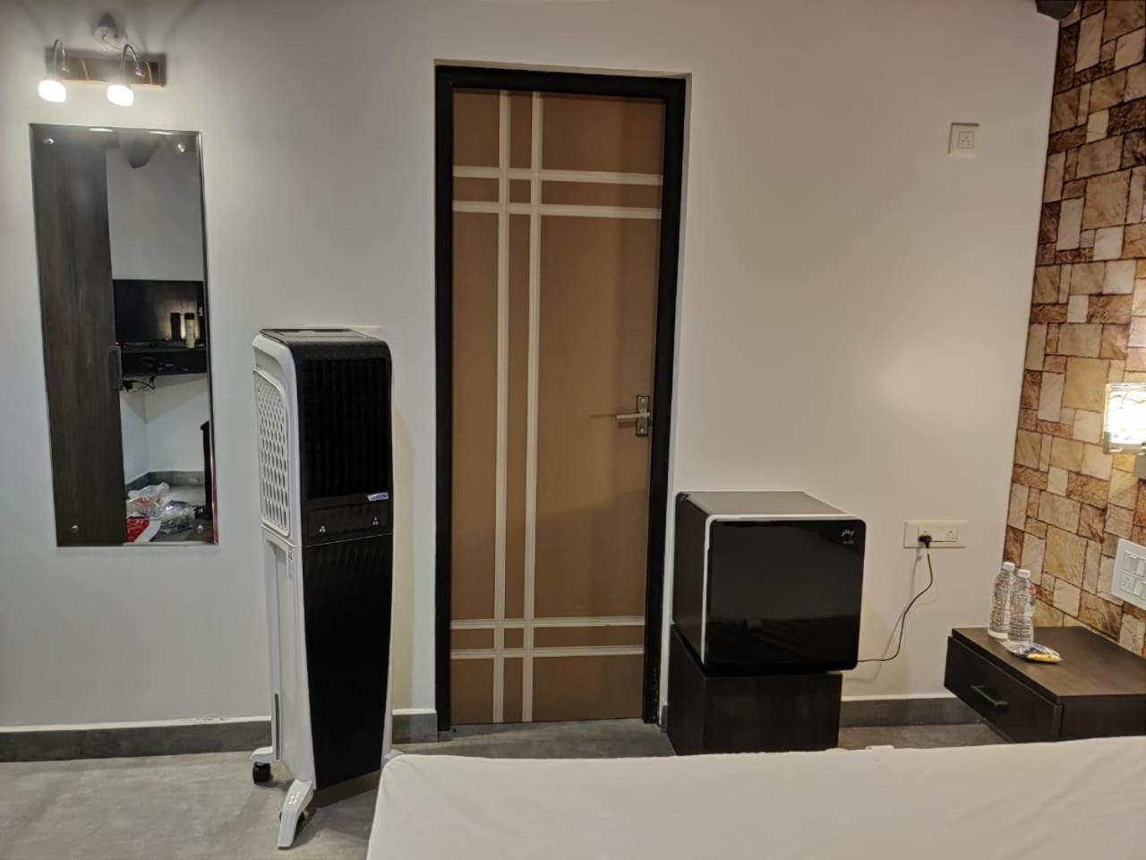 The Mountain Shades Resort 马迪凯里 外观 照片