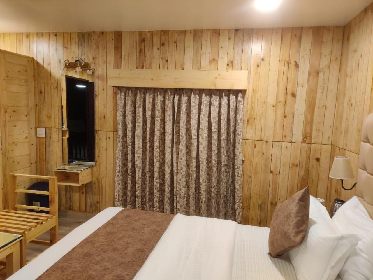 The Mountain Shades Resort 马迪凯里 外观 照片