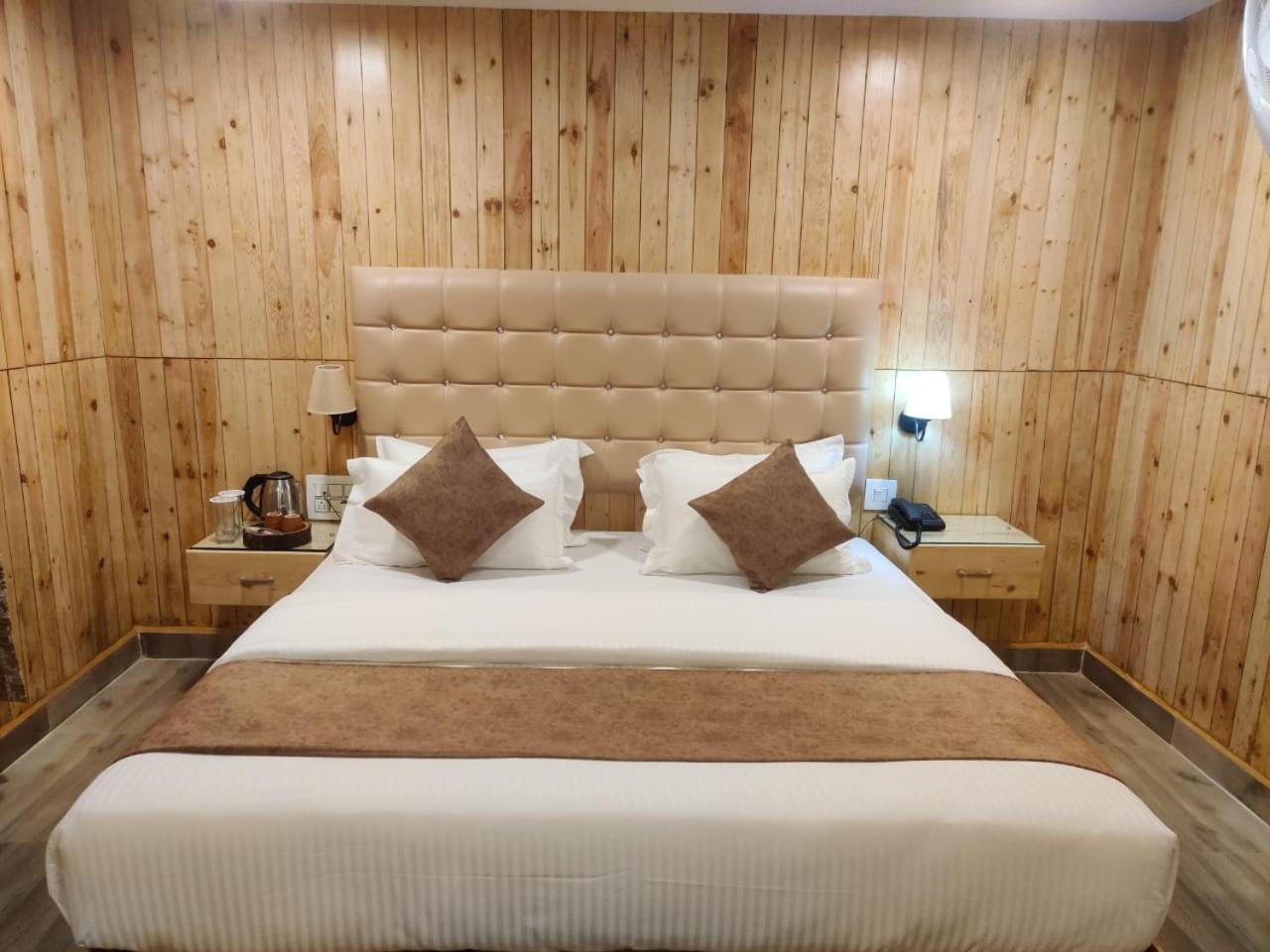 The Mountain Shades Resort 马迪凯里 外观 照片