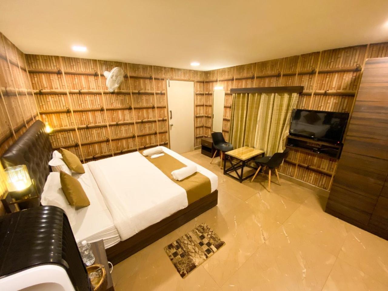 The Mountain Shades Resort 马迪凯里 外观 照片