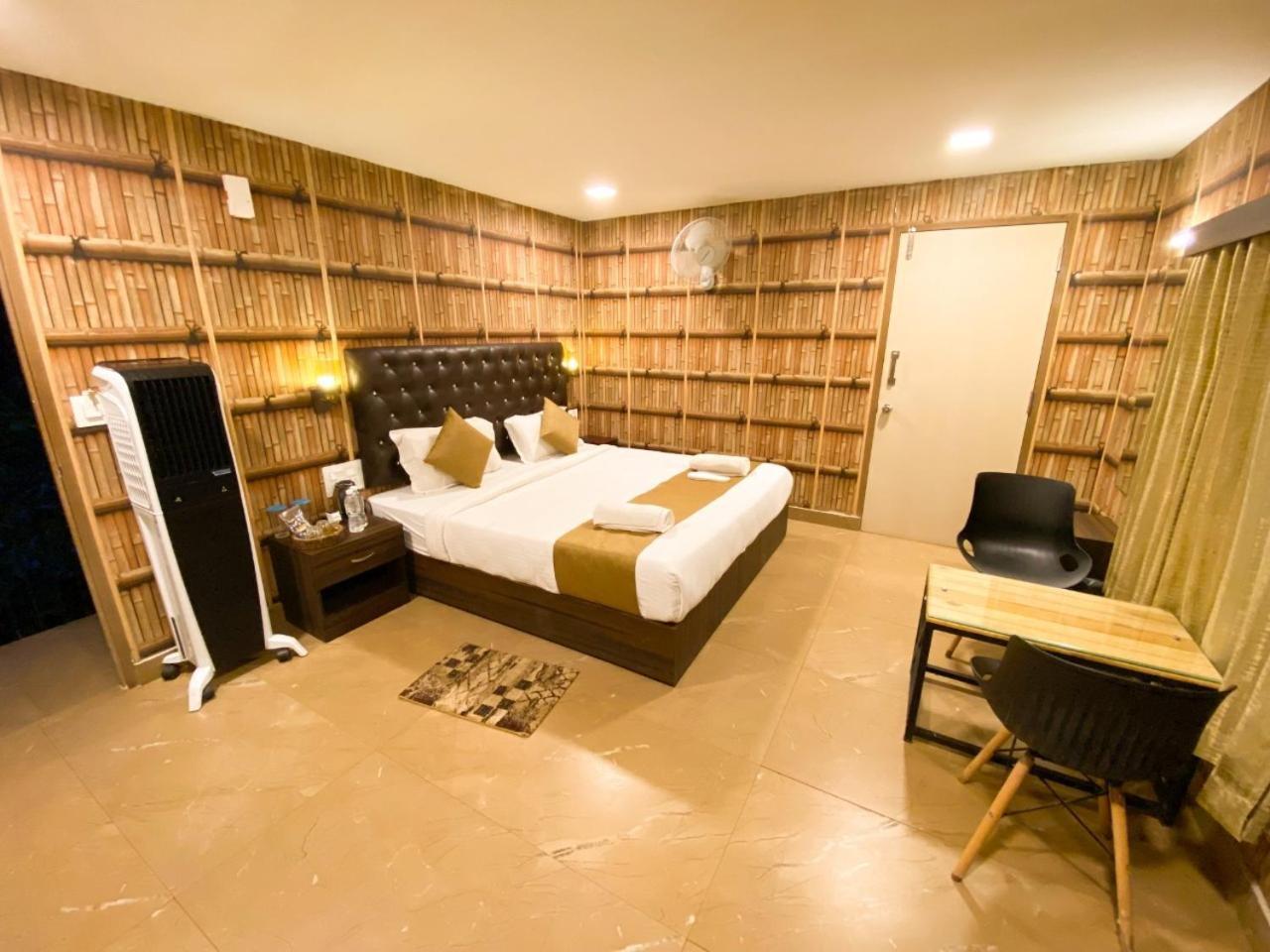 The Mountain Shades Resort 马迪凯里 外观 照片