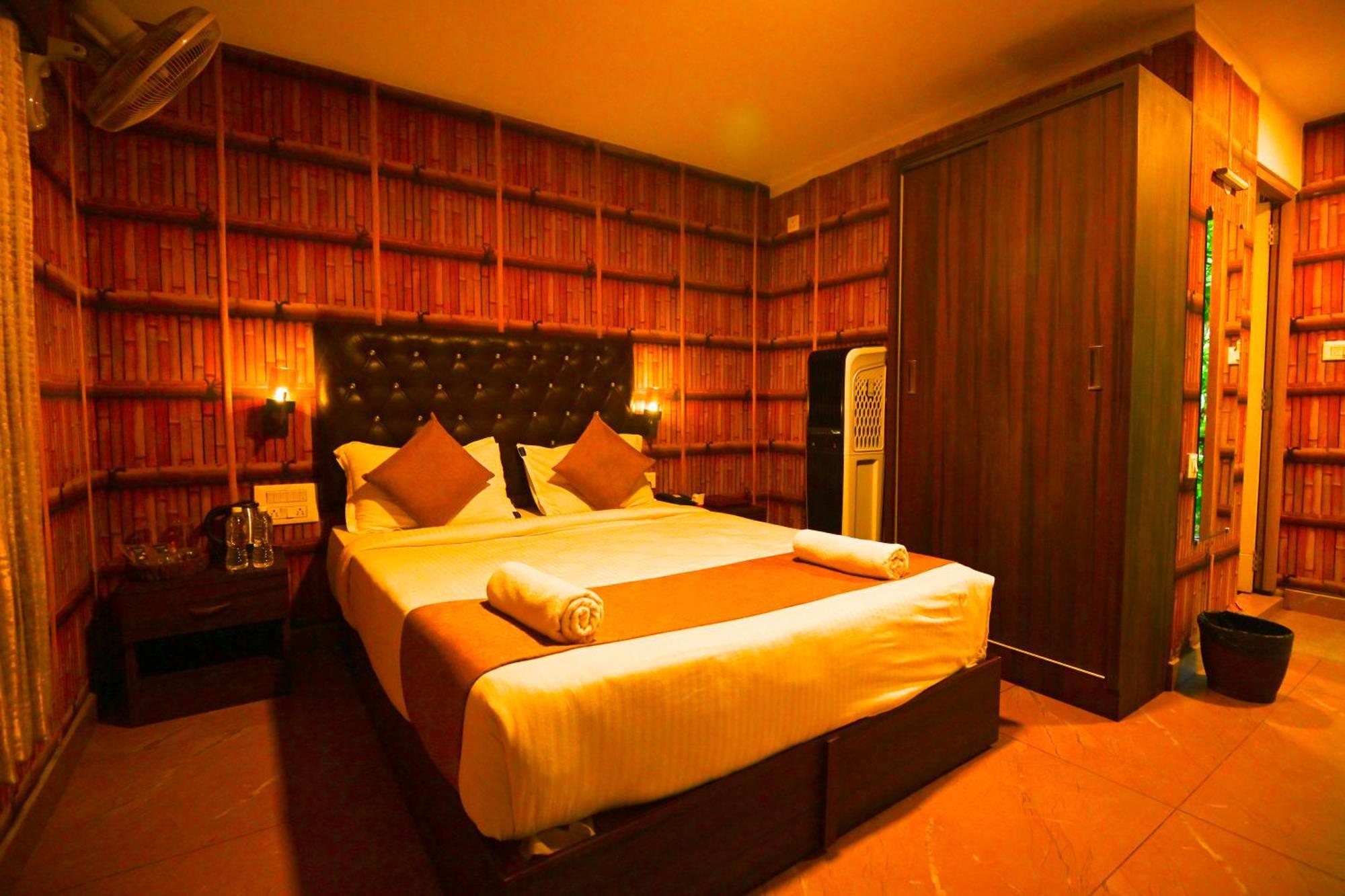 The Mountain Shades Resort 马迪凯里 外观 照片