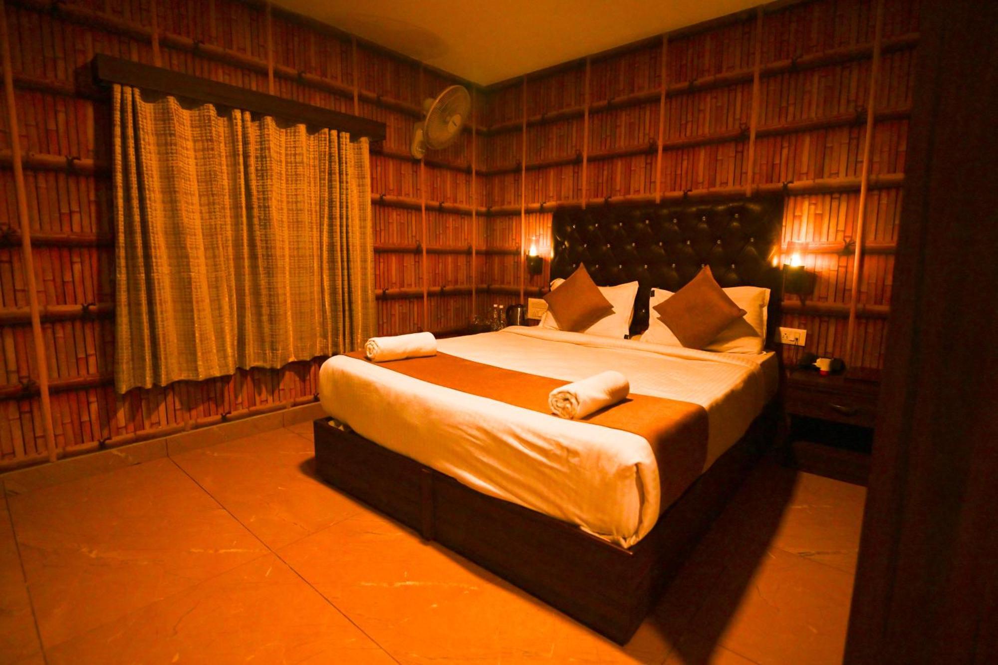 The Mountain Shades Resort 马迪凯里 外观 照片